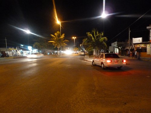 20130310_050500_avenida_tulum.JPG