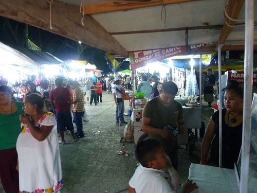 P1060275_tulum_market.JPG